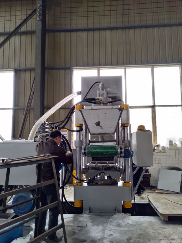 人本增值論：舞陽(yáng)縣鈦劑壓塊機(jī)地方匠品專注者-鑫源液壓設(shè)備以組織文化放大個(gè)體財(cái)富效應(yīng)