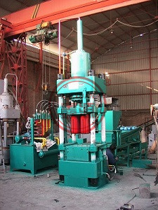鐵粉壓塊機(jī)