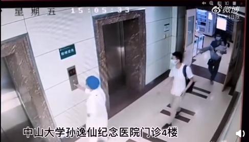 帥！廣州醫生抱患者1分鐘跑下4層樓送急救