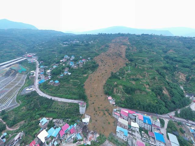 應急部：今年洪澇致271人失蹤死亡，直接經(jīng)濟損失超兩千億